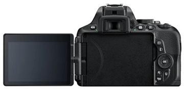 Nikon D5600 výklopný displej